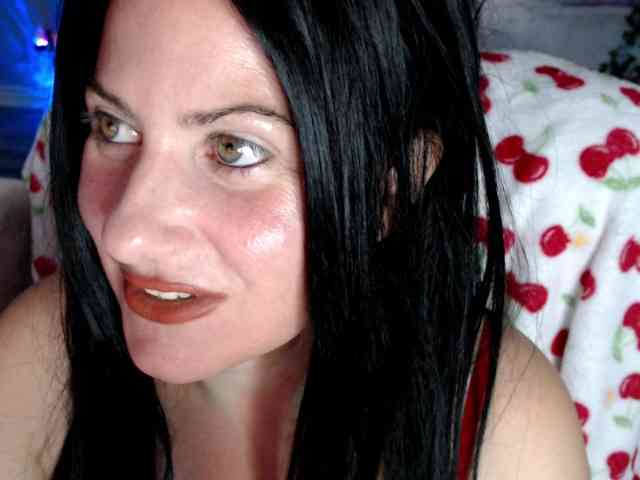 Bellastarrr84 webcam