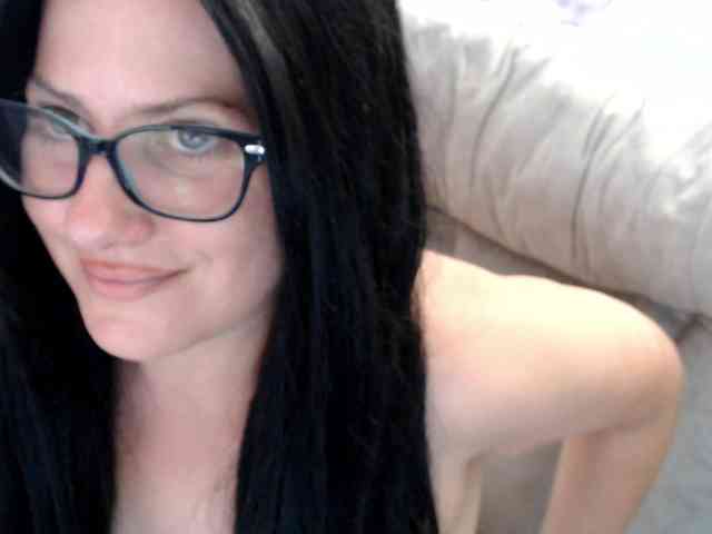 Bellastarrr84 webcam