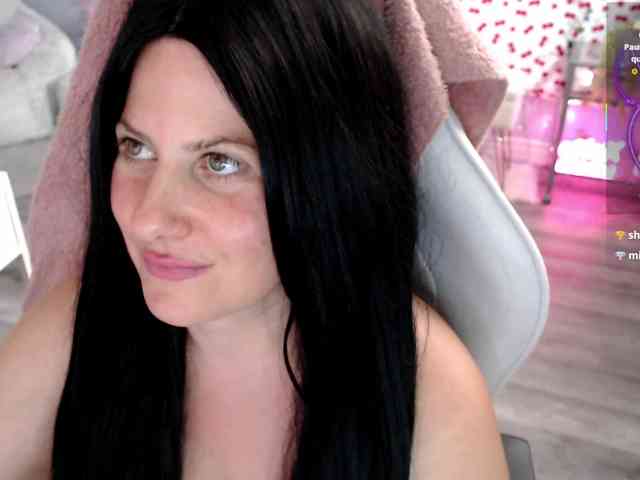 Bellastarrr84 webcam