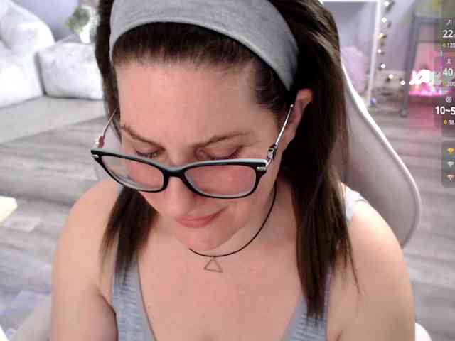 Bellastarrr84 webcam