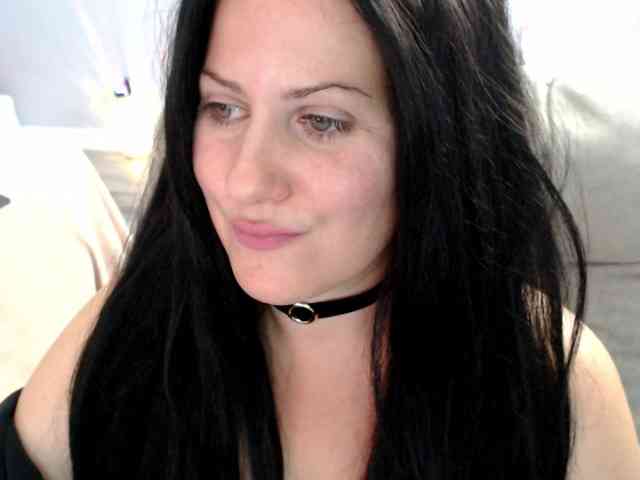 Bellastarrr84 webcam