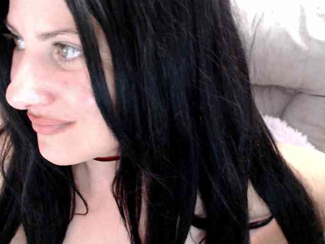 Bellastarrr84 webcam