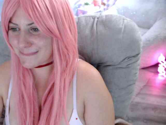 Bellastarrr84 Live Webcam on BongaCams