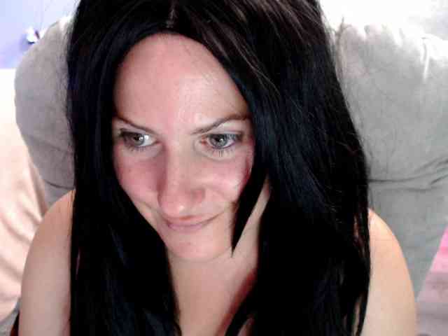 Bellastarrr84 webcam
