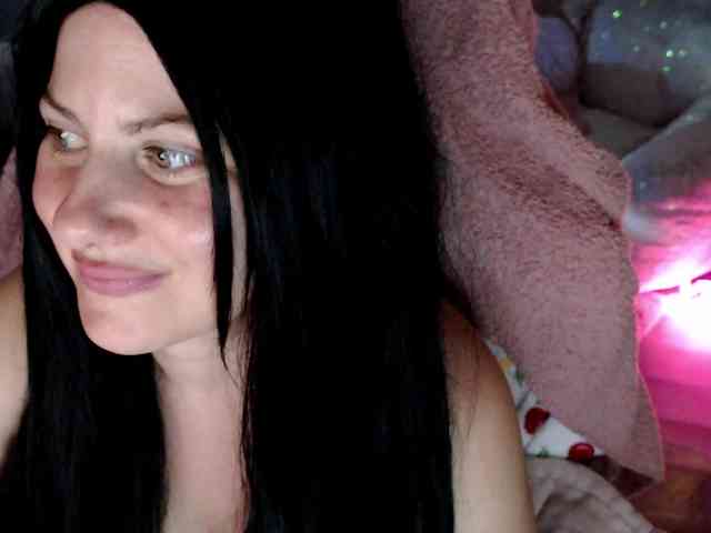 Bellastarrr84 webcam