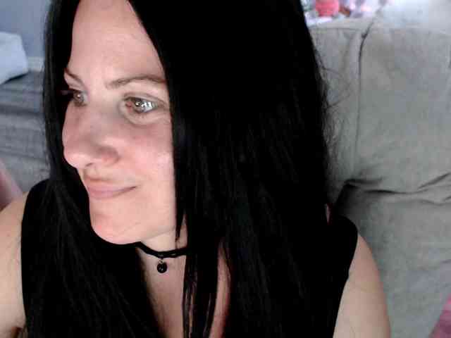 Bellastarrr84 webcam
