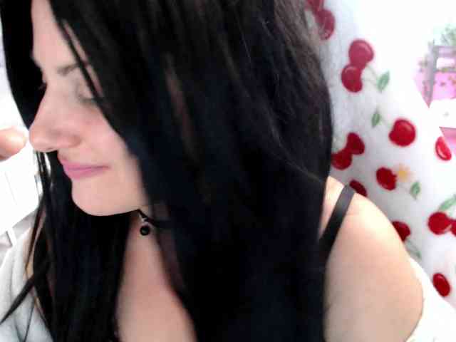 Bellastarrr84 Live Webcam on BongaCams