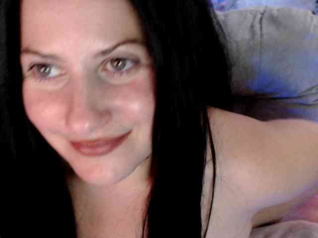 Bellastarrr84 webcam