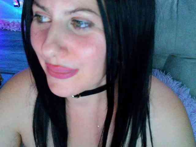 Bellastarrr84's webcam live show