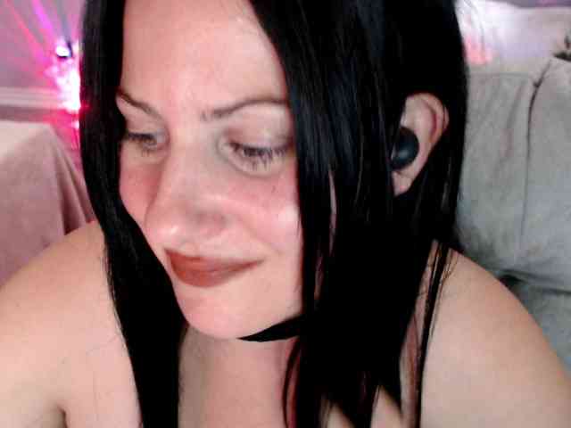 Bellastarrr84 webcam
