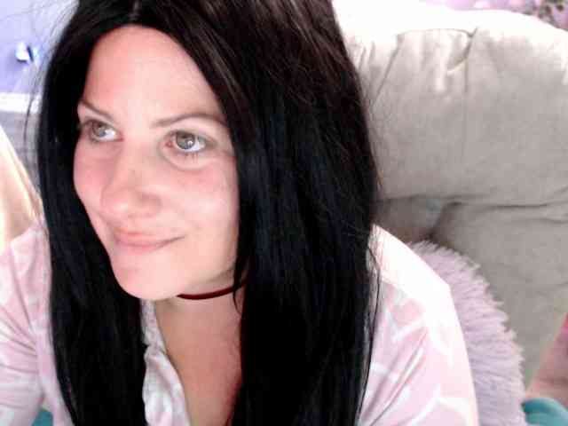 Bellastarrr84 webcam