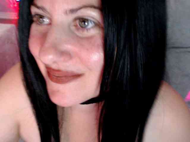 Bellastarrr84 webcam