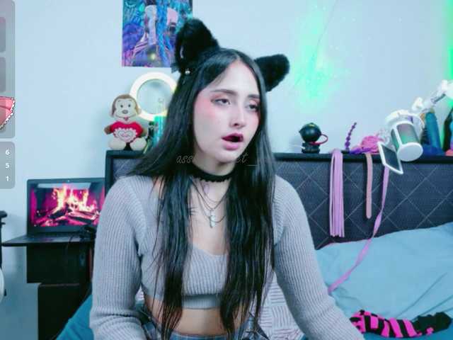 littlejinx live cam on BongaCams