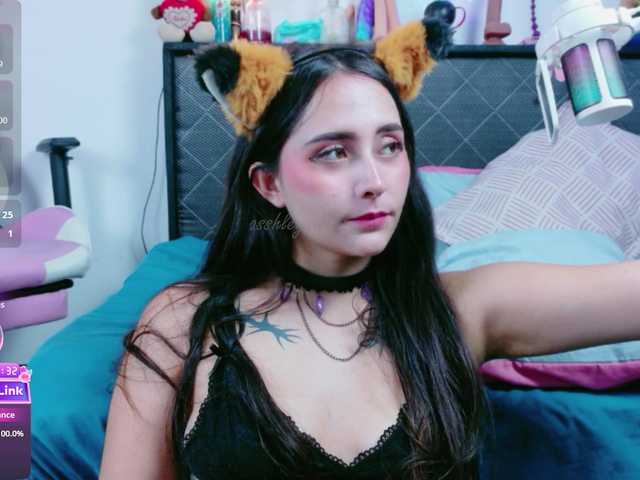 littlejinx live cam on BongaCams
