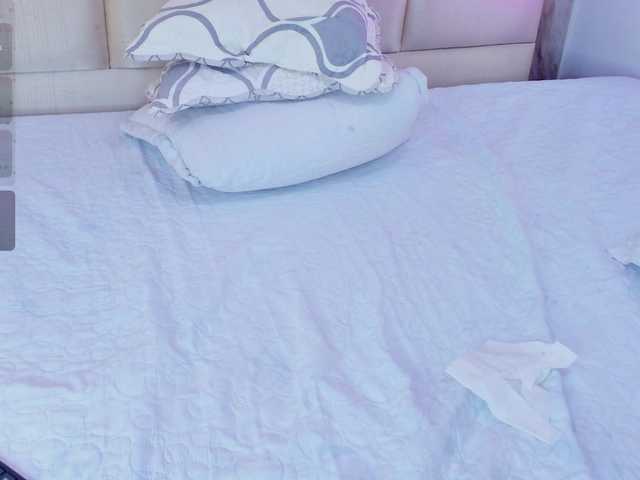 charlottesweet live cam on BongaCams