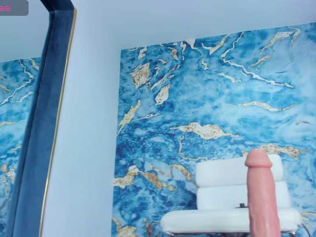 charlottesweet live cam on BongaCams