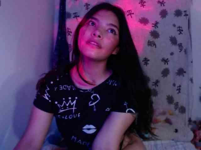 Sakari06 Live Webcam on BongaCams