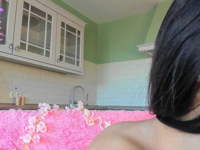 SweetyKissy live cam on BongaCams