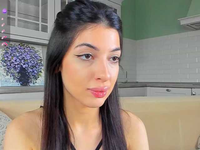 SweetyKissy live cam on BongaCams