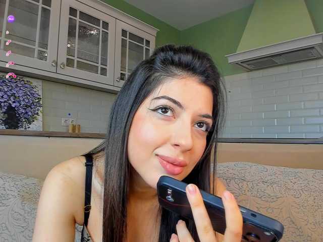 SweetyKissy live cam on BongaCams