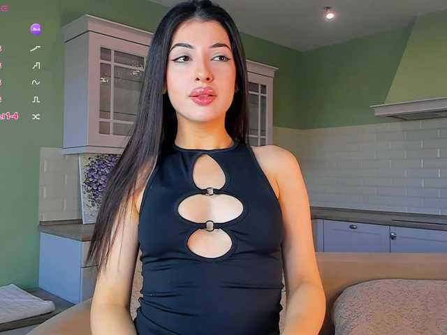 SweetyKissy live cam on BongaCams