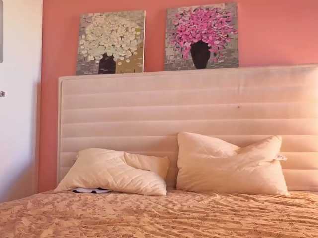 SweetyKissy live cam on BongaCams