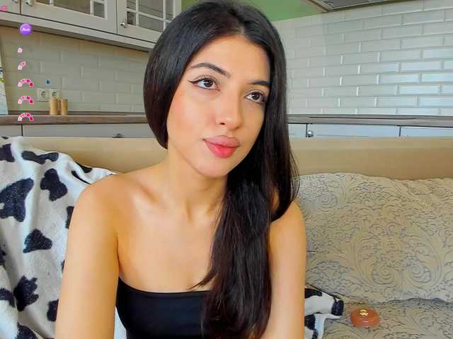 SweetyKissy live cam on BongaCams