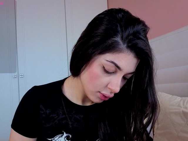 SweetyKissy live cam on BongaCams