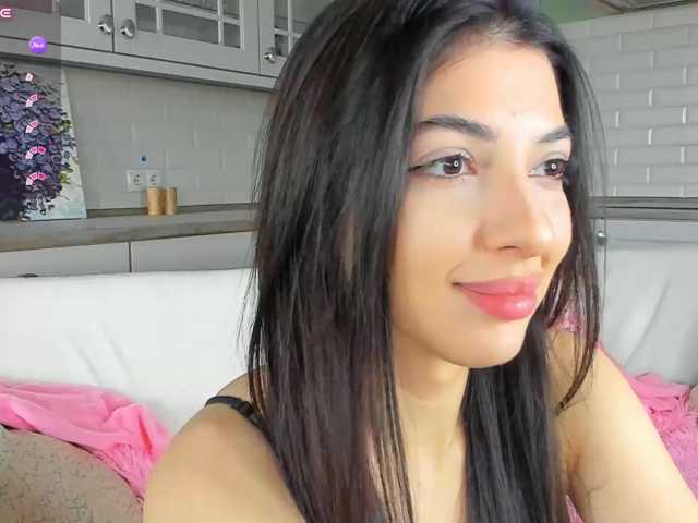 SweetyKissy live cam on BongaCams