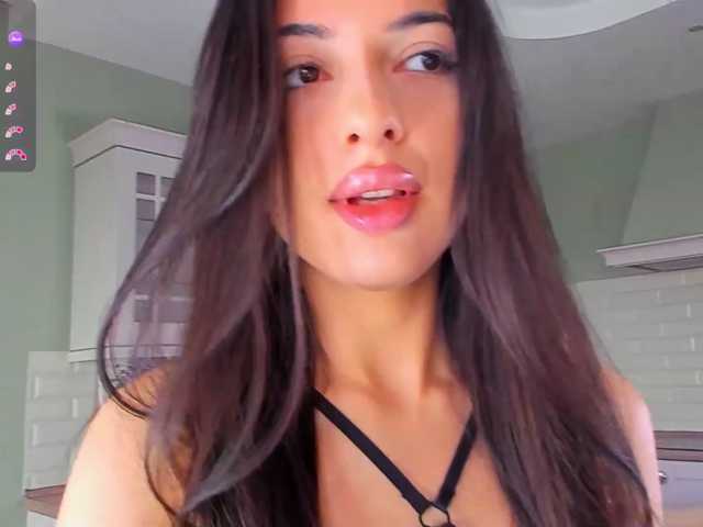 SweetyKissy, en directo ahora en BongaCams