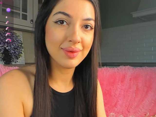 SweetyKissy live cam on BongaCams