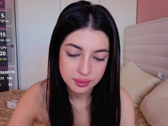 SweetyKissy live cam on BongaCams