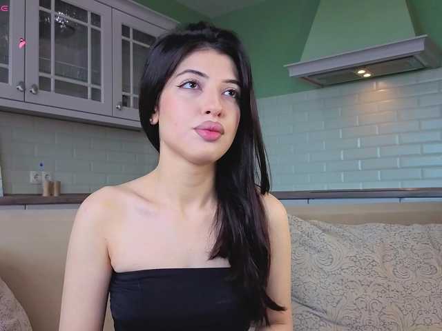 SweetyKissy live cam on BongaCams