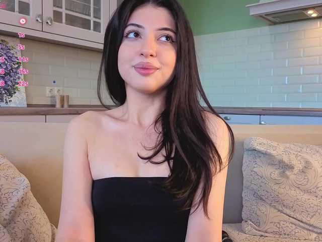 SweetyKissy live webcam show