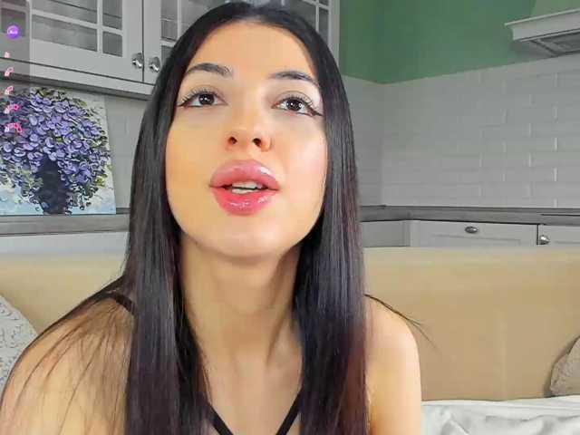 SweetyKissy, en vivo ahora en BongaCams