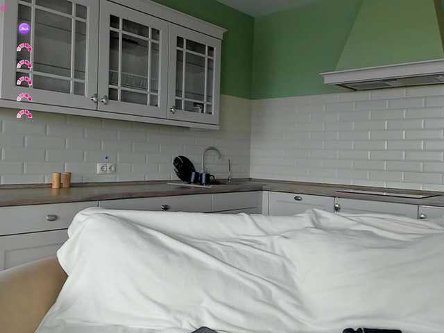 SweetyKissy live cam on BongaCams