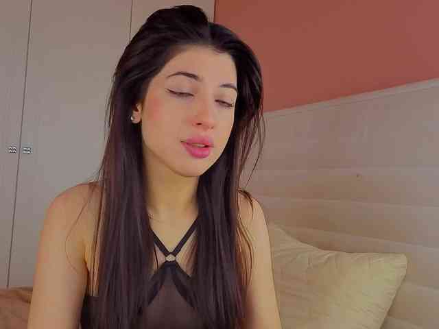 SweetyKissy Live Webcam on BongaCams