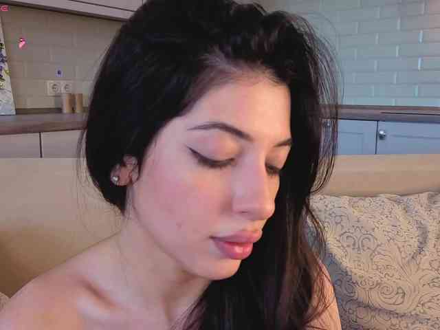 SweetyKissy webcam