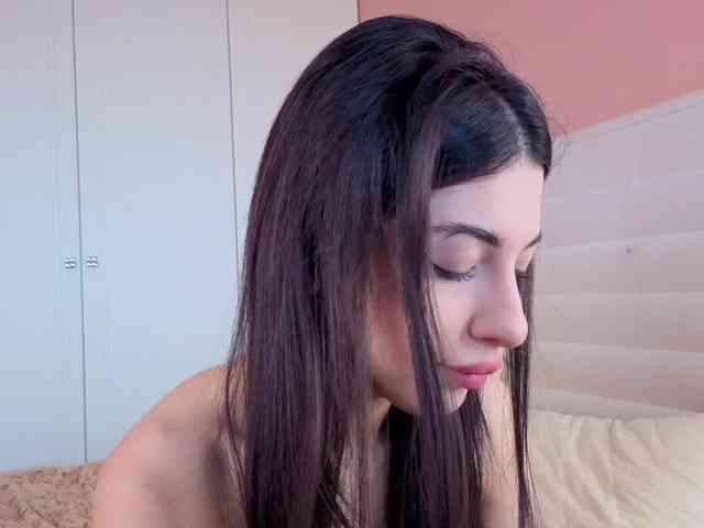 SweetyKissy webcam