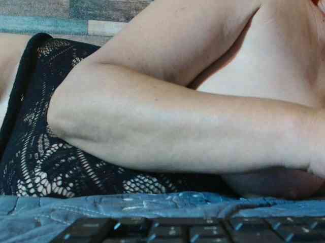 Yvete webcam