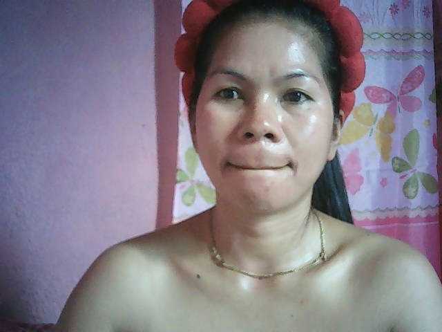anne198813 live cam on BongaCams