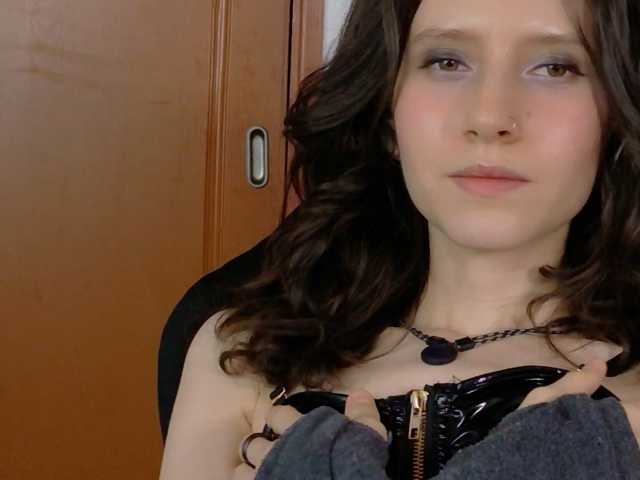mumu16 live cam on BongaCams
