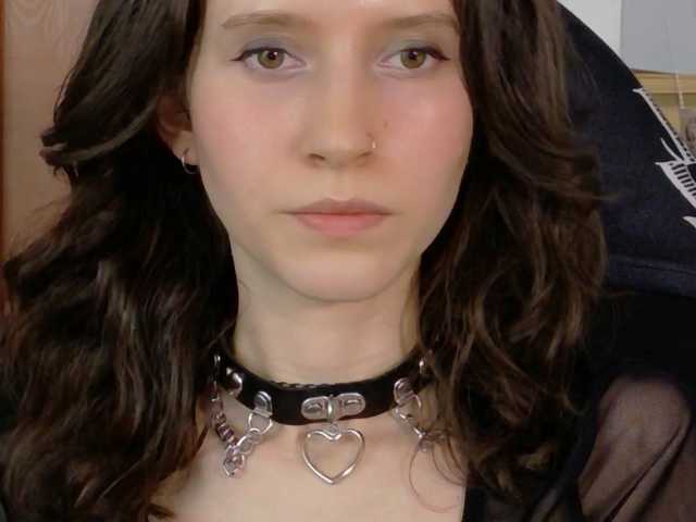 mumu16, live now on BongaCams