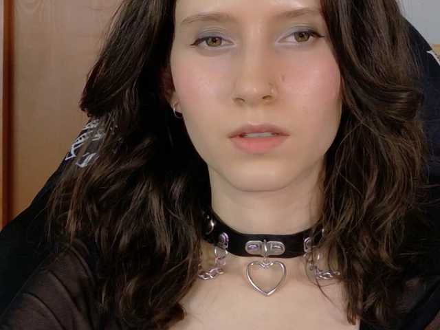 mumu16, live now on BongaCams