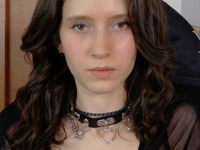 mumu16, live now on BongaCams