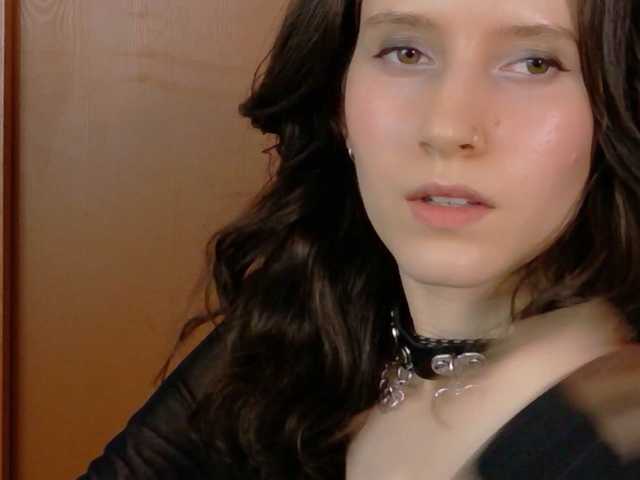 mumu16, live now on BongaCams