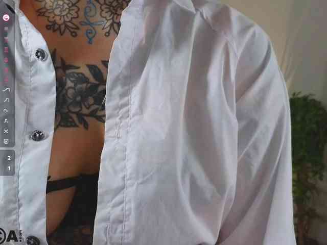 NickolBlow webcam
