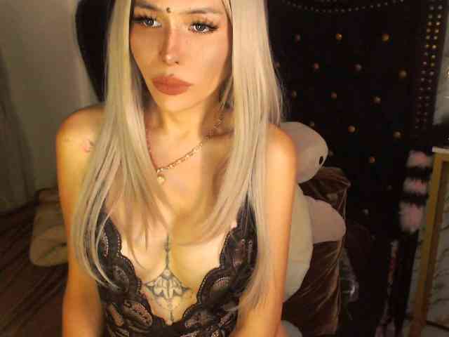 Hazel4U Sex Cam Show