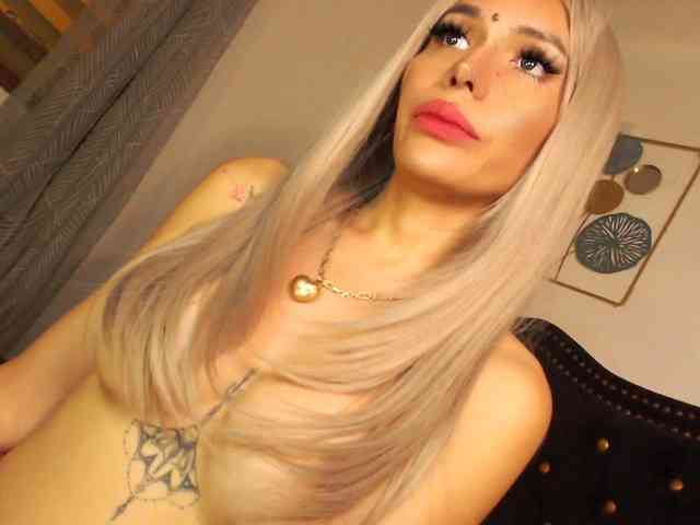 Hazel4U Sex Cam Show