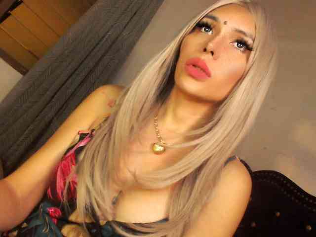 Hazel4U Sex Cam Show